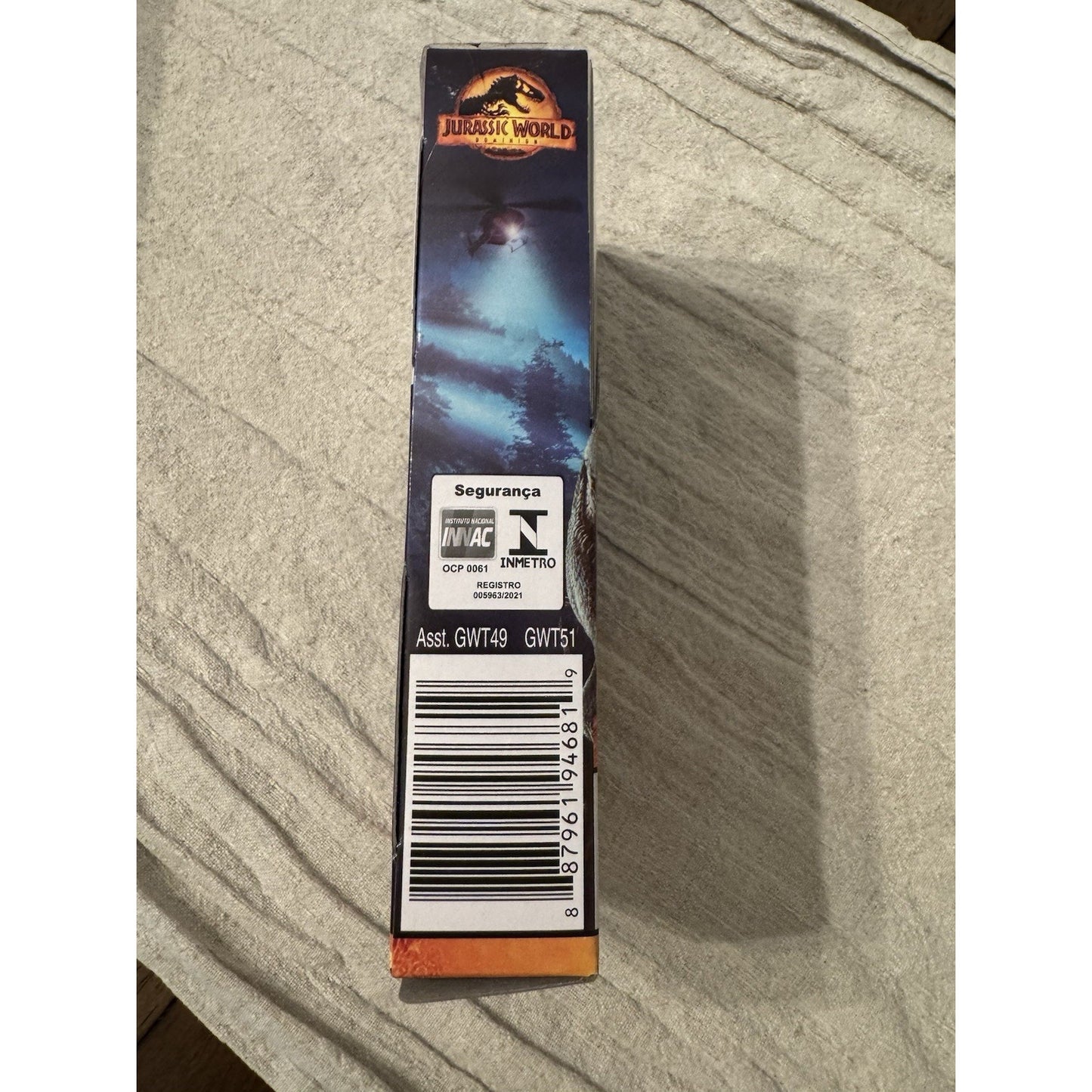 Jurassic World Dominon Therizinsaurus 6 in Action Figure