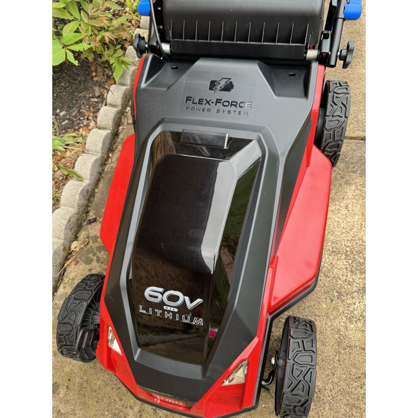 Toro Foldable 60-Volt 21-Inch Stripe Self Propelled Mower w/Headlights! NEW!