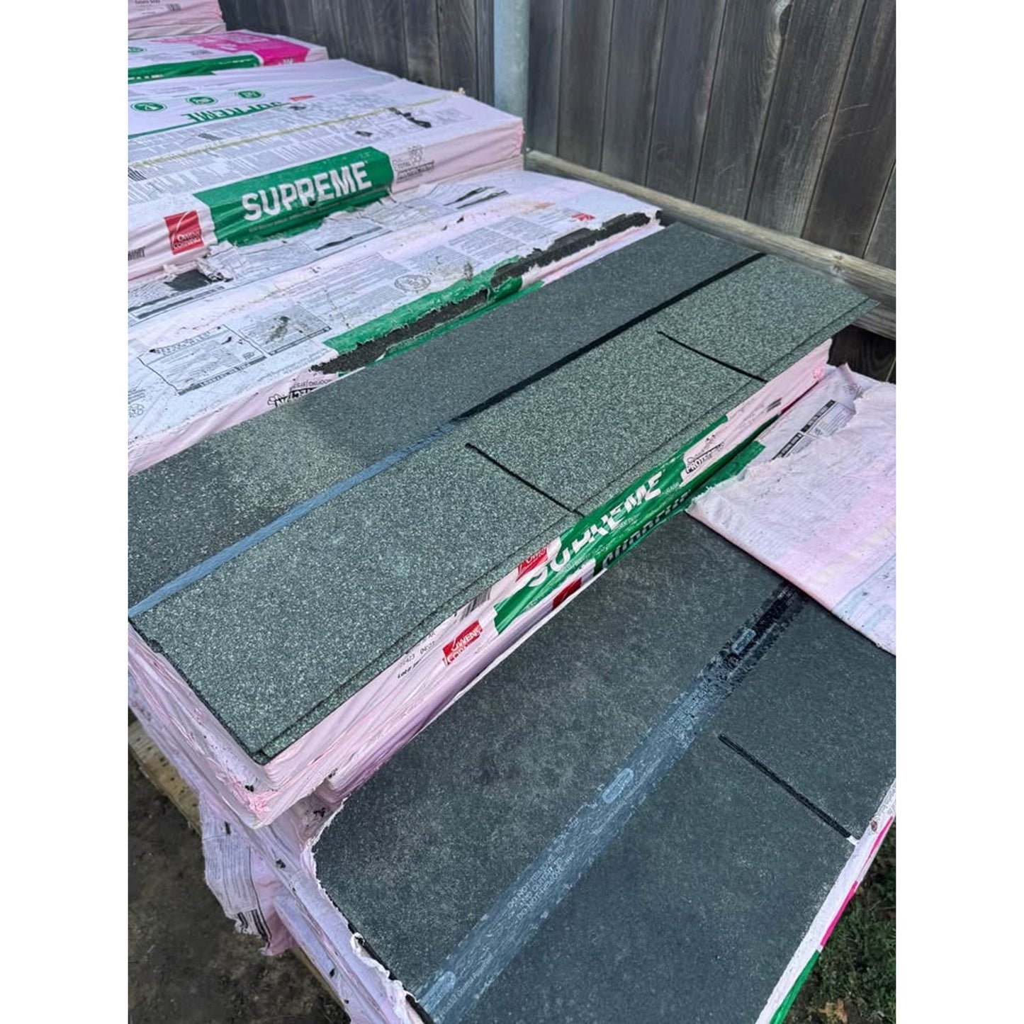 Roof Shingles 3-Tab in Estate Gray By Owens Corning Supreme