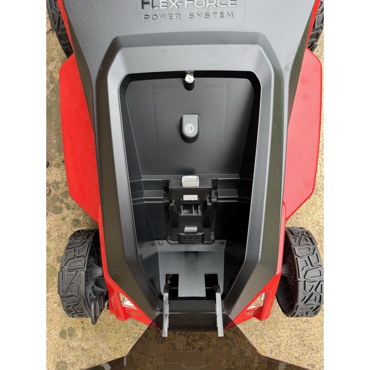 Toro Foldable 60-Volt 21-Inch Stripe Self Propelled Mower w/Headlights! NEW!