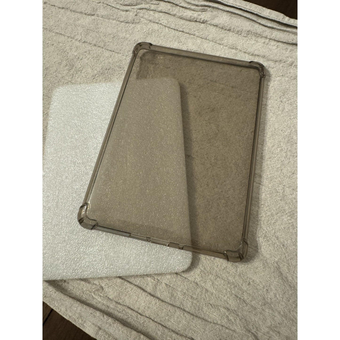 Kindle Paperweight 6.8” Gel Case! New!