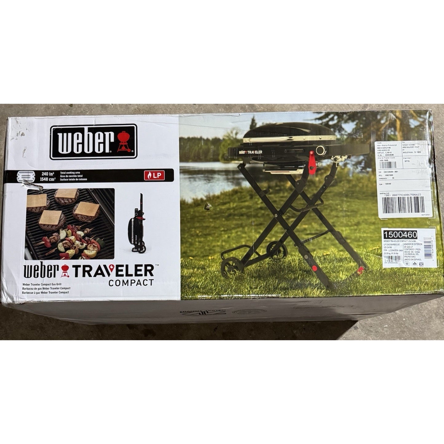 Weber 11000 btu Traveler Compact Portable Grill 32" Wide Model #1500460 Black