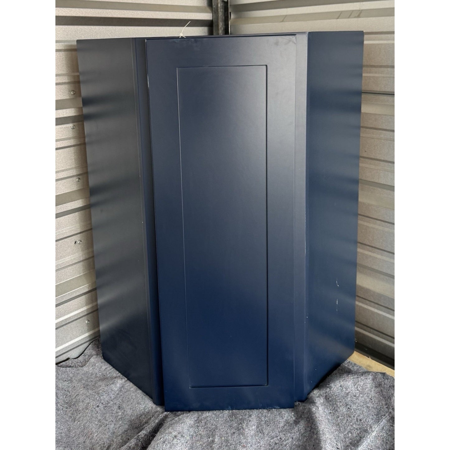 Home Decorators Newport Mythic Blue Kitchen Cabinets Full Built Out! BRAND NEW!!