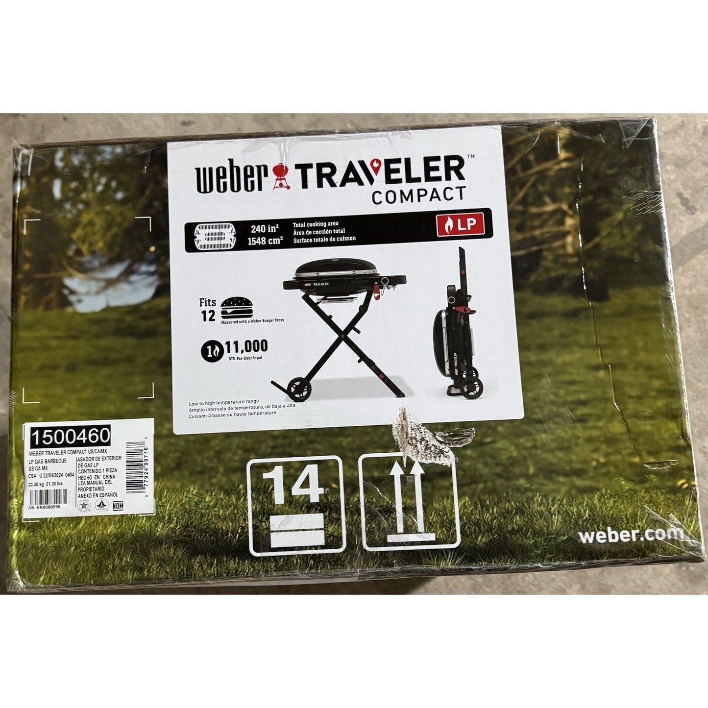 Weber 11000 btu Traveler Compact Portable Grill 32" Wide Model #1500460 Black